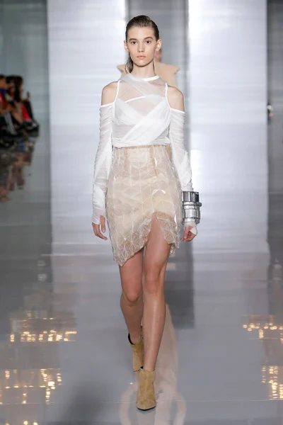 Look 40
